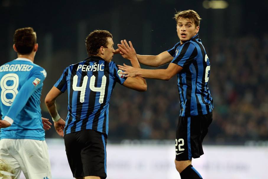 Perisic festeggia Ljajic autore del primo gol per l’Inter. Getty Images